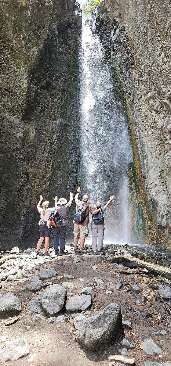 Tansania Wasserfall.jpg