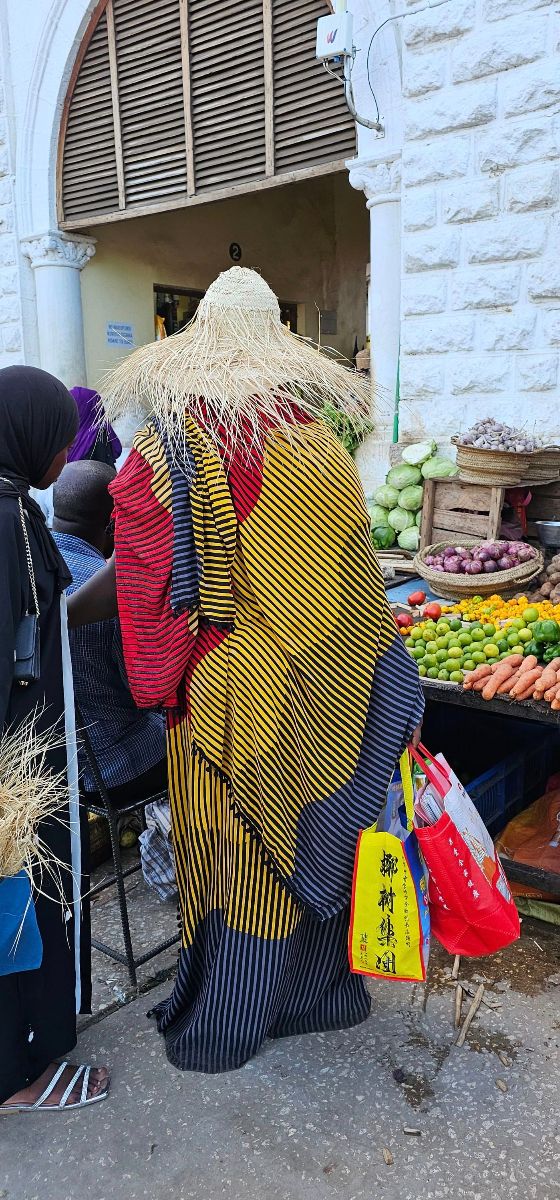 Sansibar Madame in Kleid.jpg