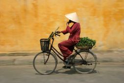 Velofahrer-in-Vietnam.jpg
